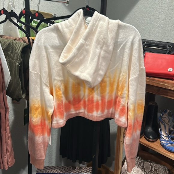 NWT Feat blanketblend crop hoodie - Picture 4 of 4